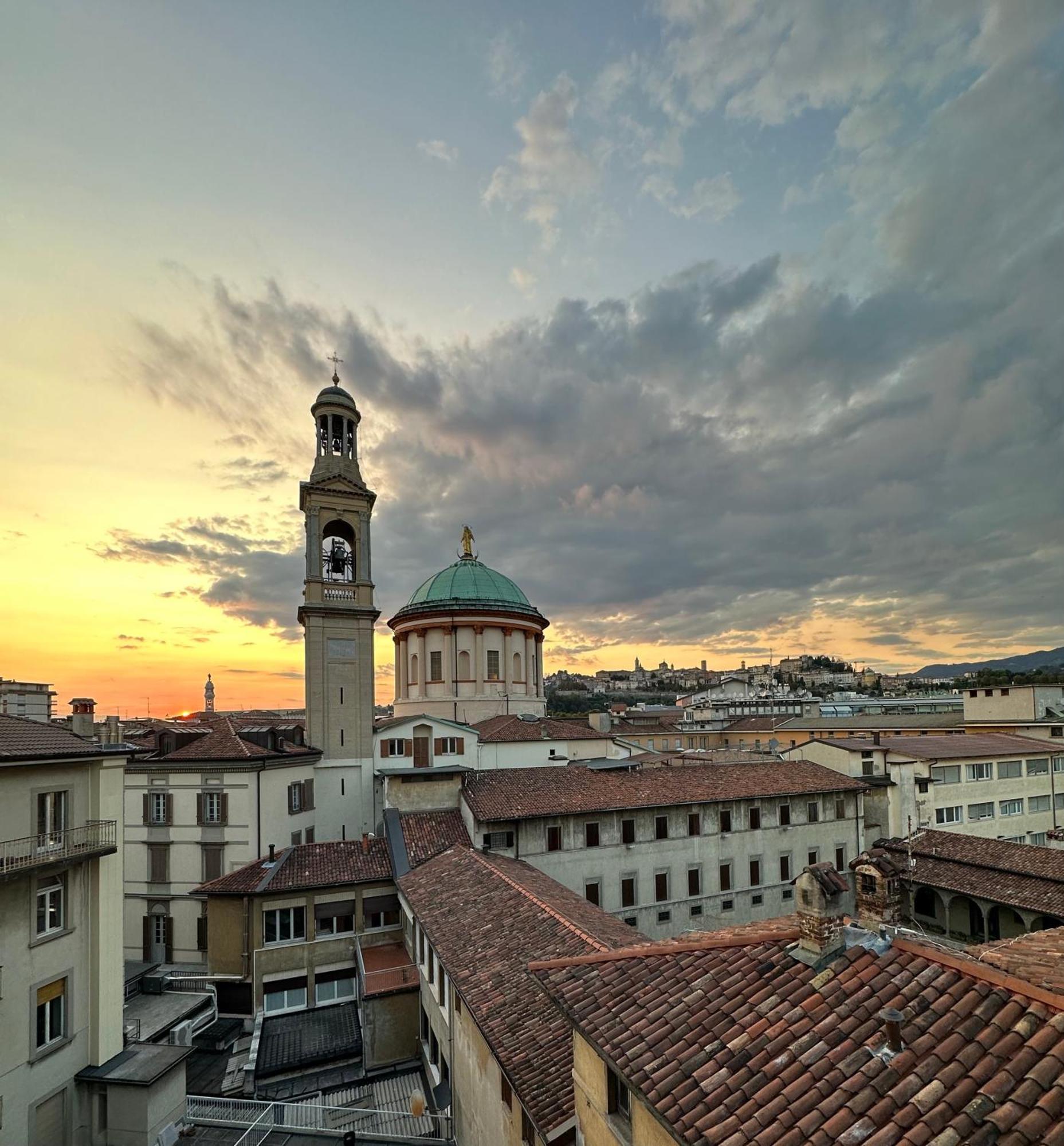 贝尔加莫San Francesco Skyline公寓 外观 照片